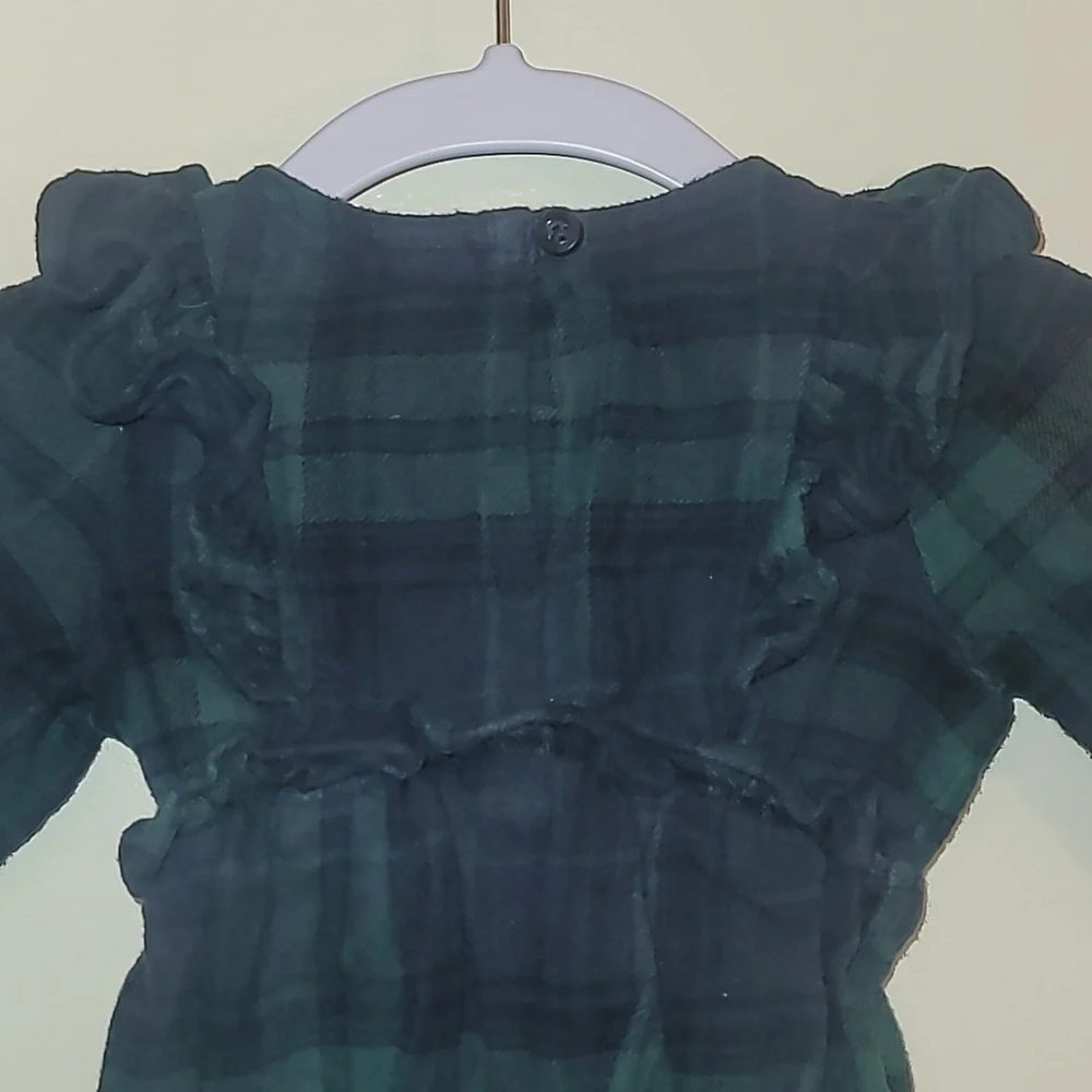 Old Navy baby girls flannel holiday onsie shoulder ruffles green and black LOT G